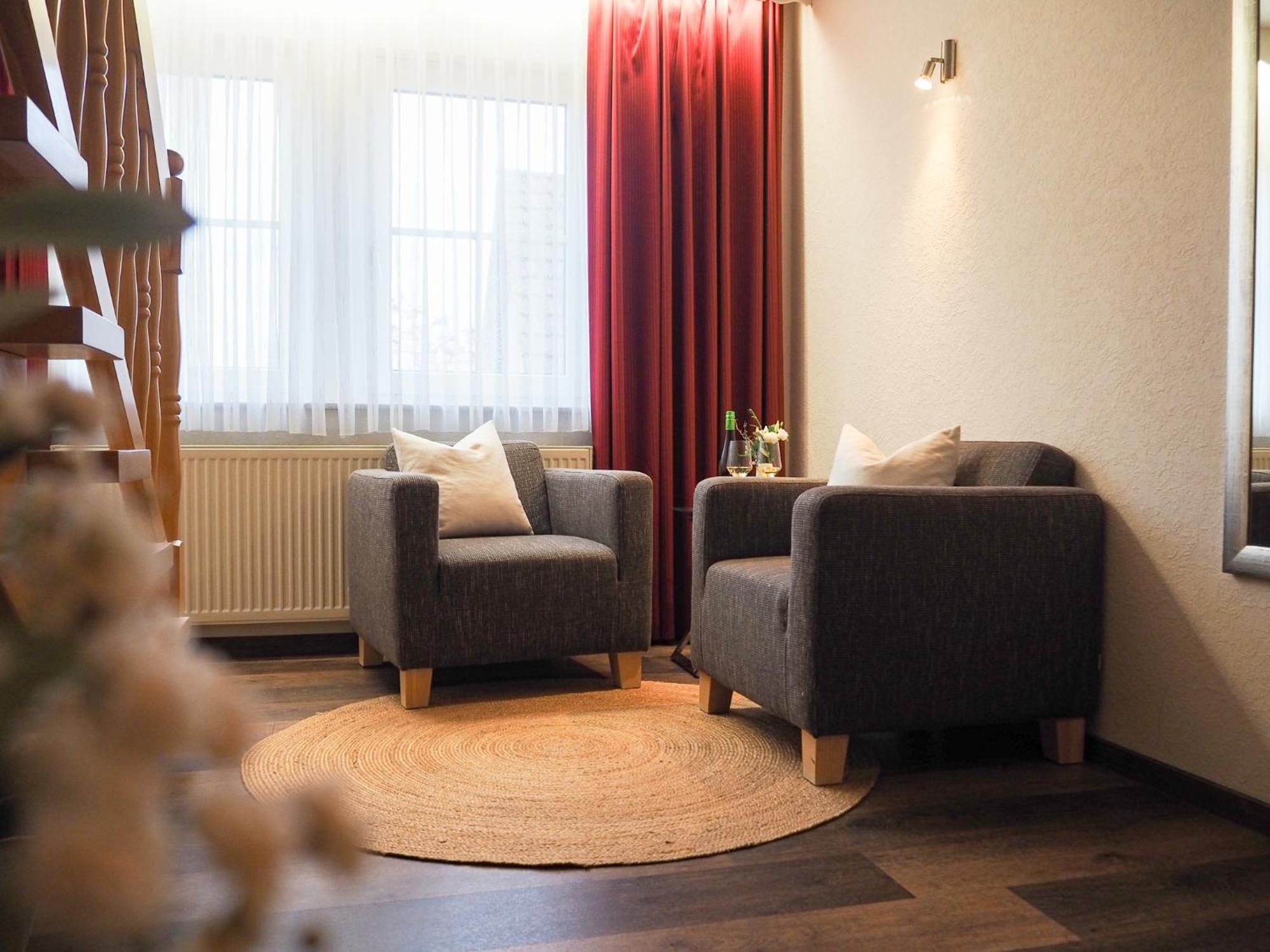 Hotel Leinsweiler Hof Екстериор снимка