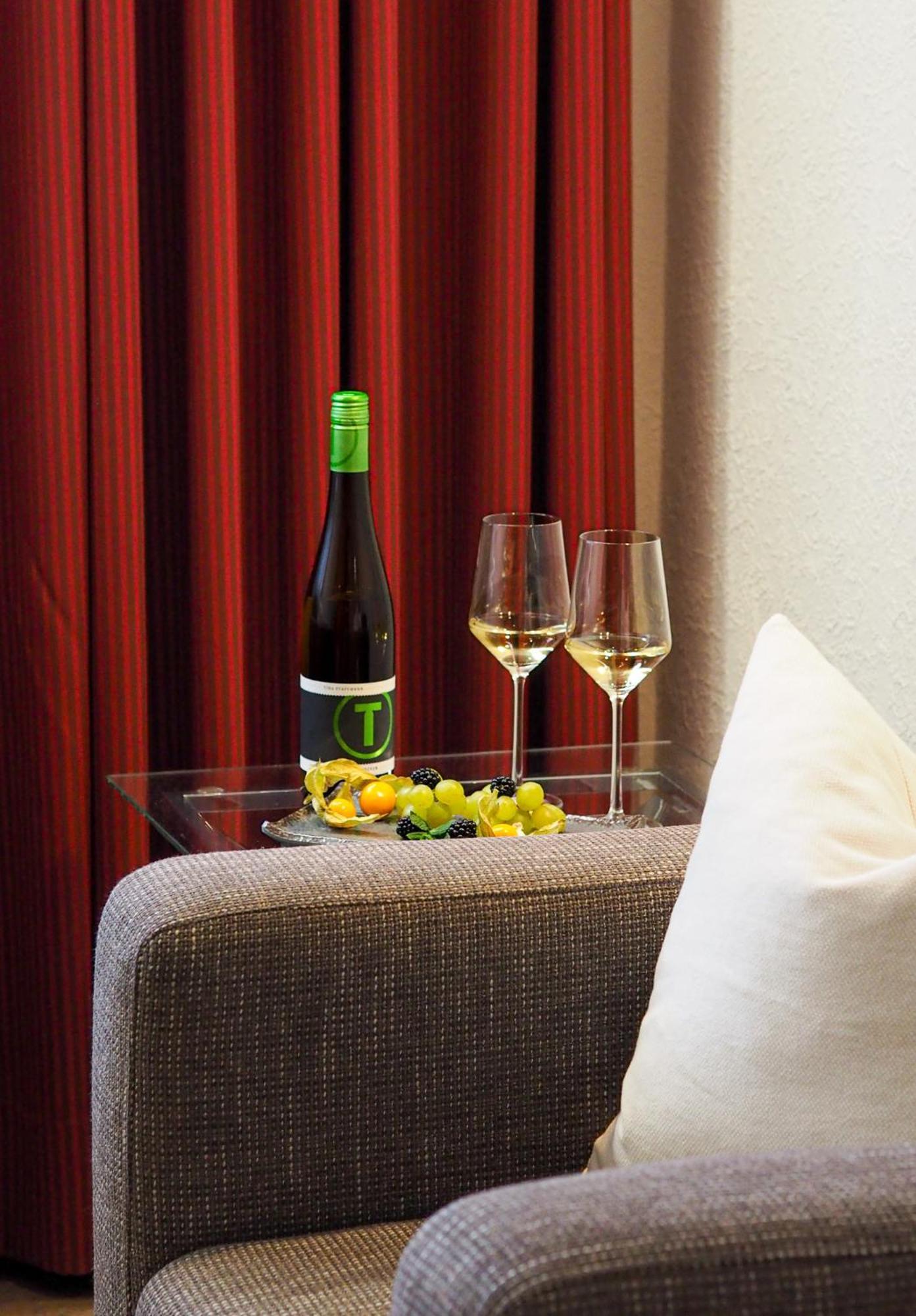 Hotel Leinsweiler Hof Екстериор снимка